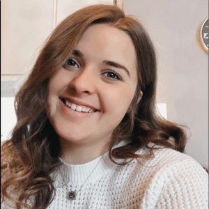 Meet your Posher, Marie eve